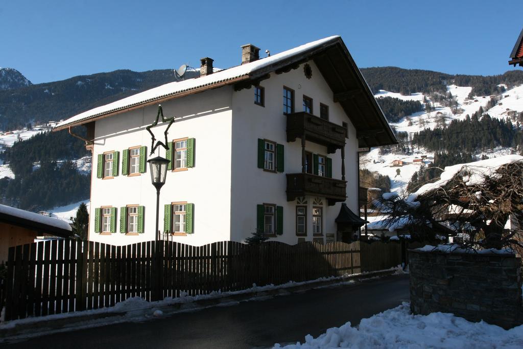 Zillertal Apartments Zell am Ziller Oda fotoğraf