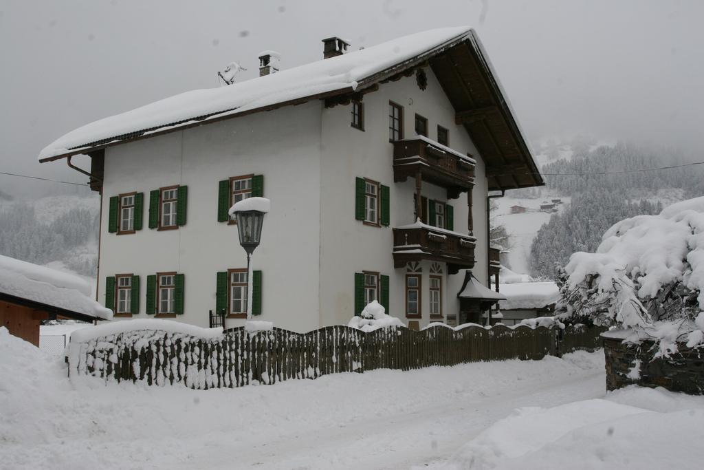 Zillertal Apartments Zell am Ziller Oda fotoğraf